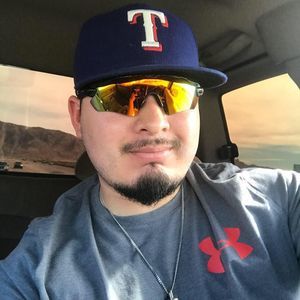 Meet your Posher, Aarone